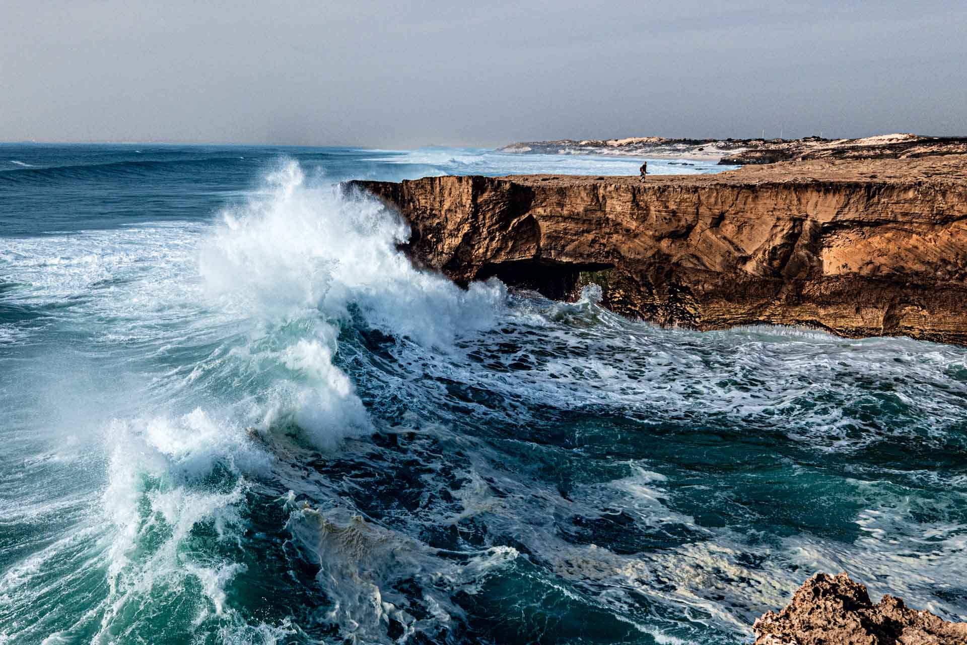 Kontakt zu Surfern in Nazaré gesucht